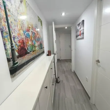 Piso En El Arenal - Arcangel - A/a Central Y Wifi アパート コルドバ